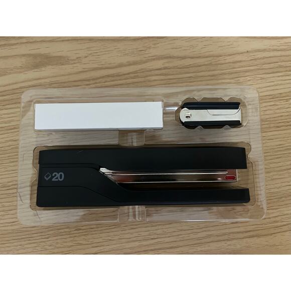 TRU RED Desktop Stapler Kit 20-Sheet Capacity Black TR58081 - Picture 6 of 10